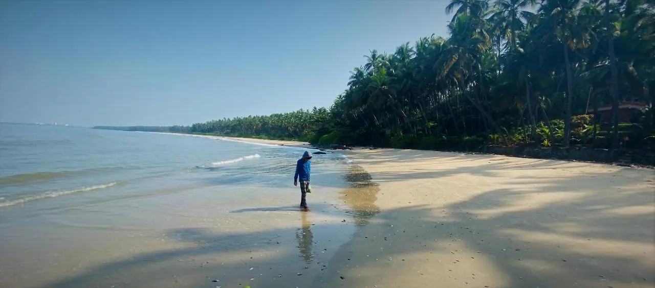 White Shell Beach House Kannur 0*,  India